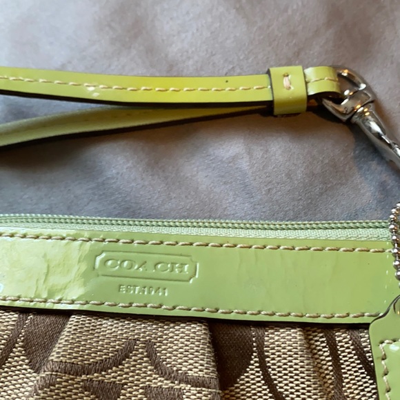 Coach green and tan wristlet - Picture 8 of 10
